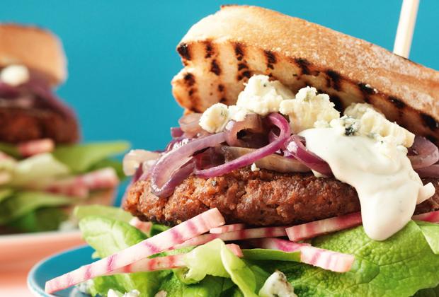 een miljoen Mis leeg BBQ recept: dubbeldoelkoe burger, biet & blauwe kaas – Intratuin