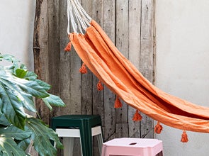 Relaxmeubelen voor buiten kopen? = voeten omhoog!