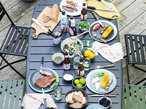 Theseus op gang brengen vermijden Tuintafel kopen? Buitentafels en tuin tafels | Intratuin