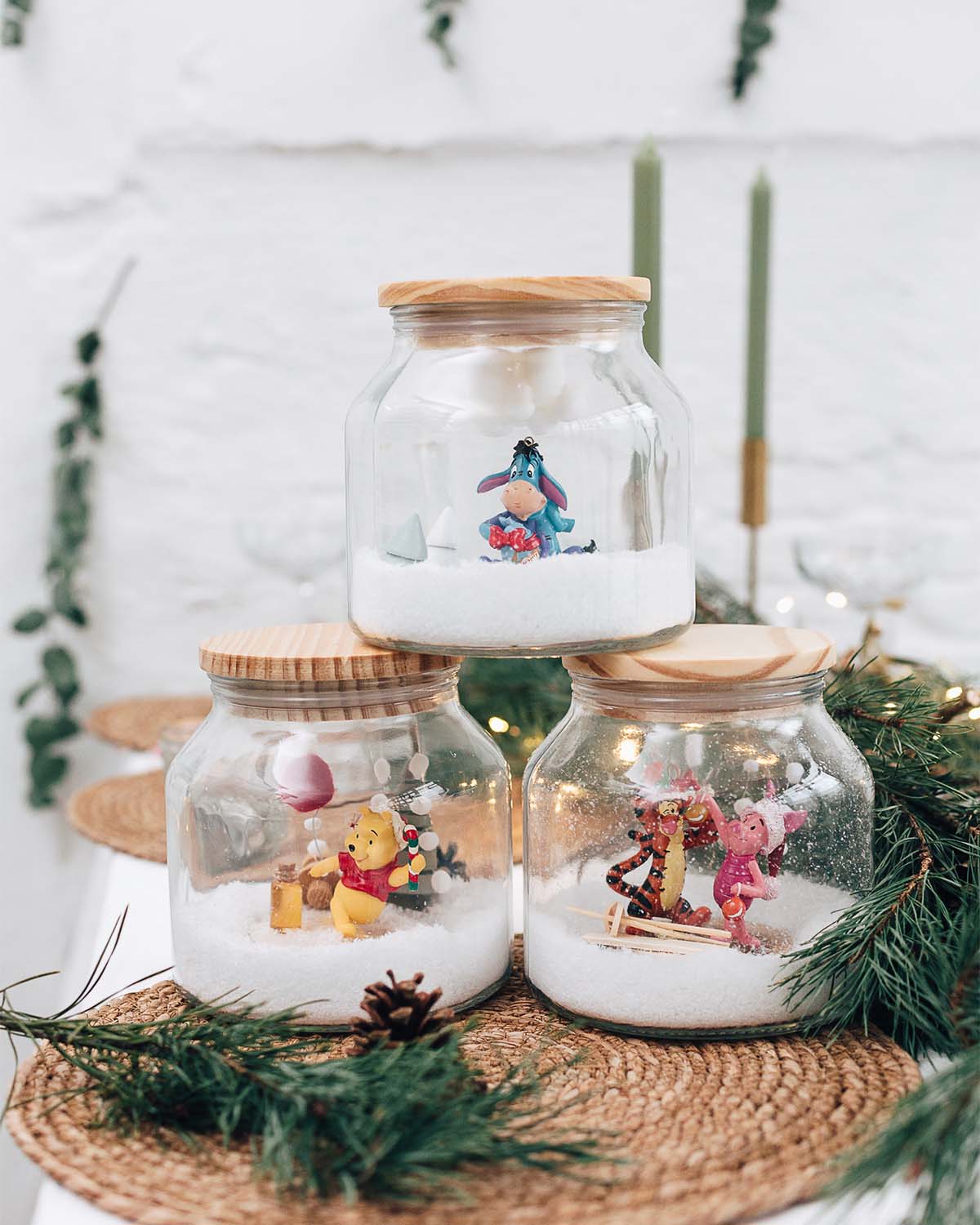 DIY glazen sneeuwbol met Disney ornamenten